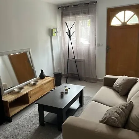 Apartment Parisien Duplex A Montreuil